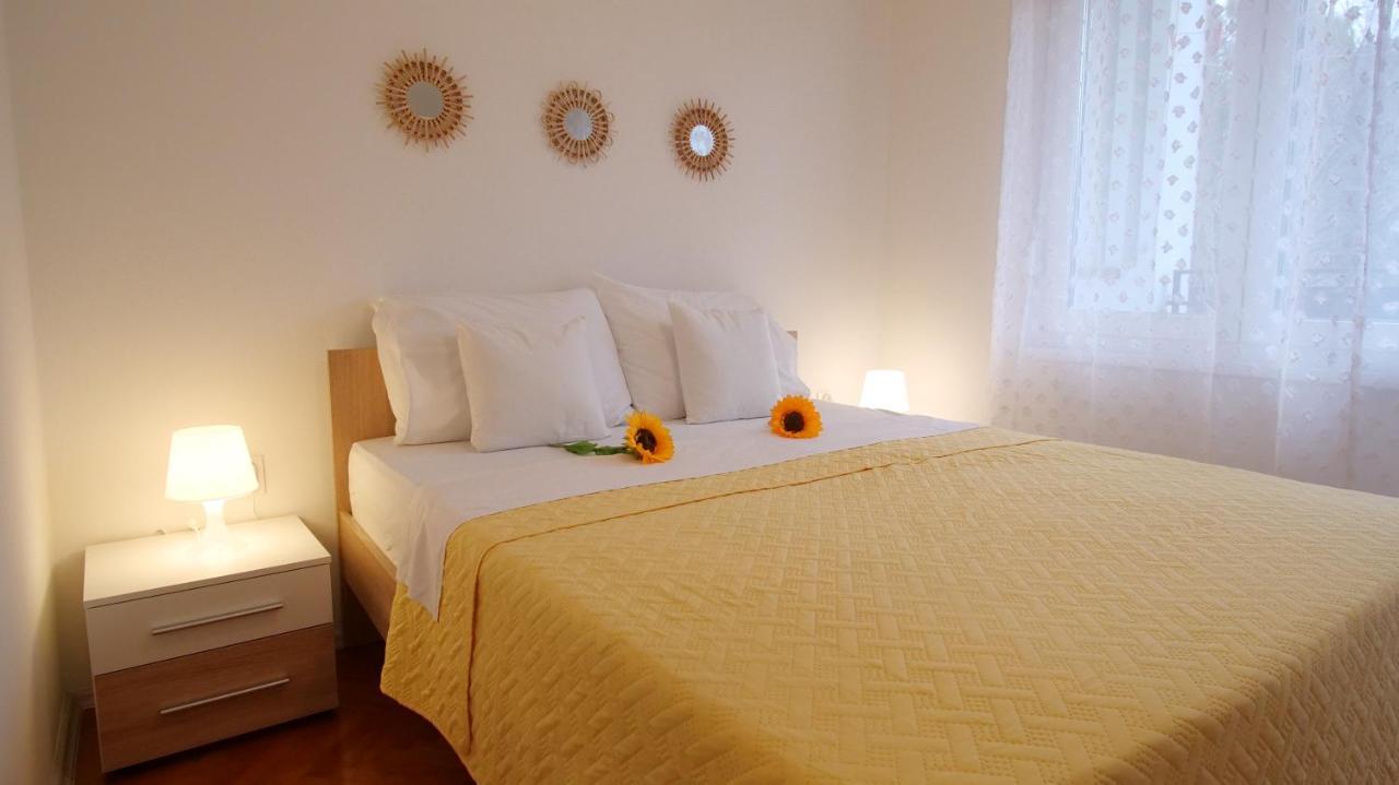 Arena Apartment With 3 Bedrooms In The City Center Pula Bagian luar foto